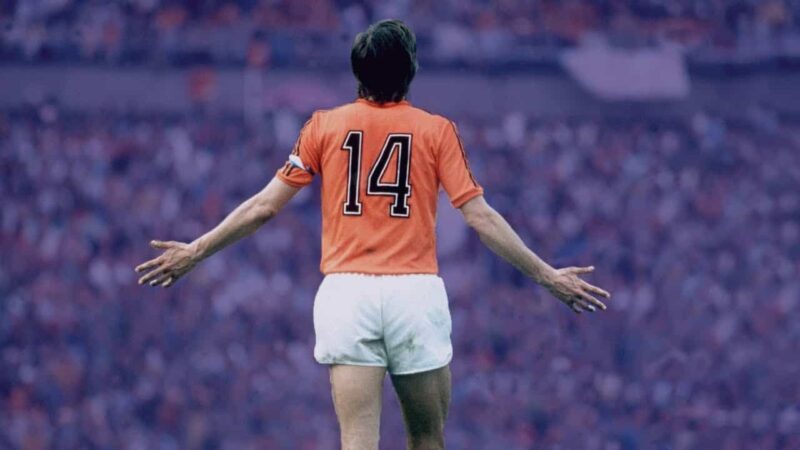 Tiểu sử johan cruyff và di sản huyền thoại bóng đá thế giới